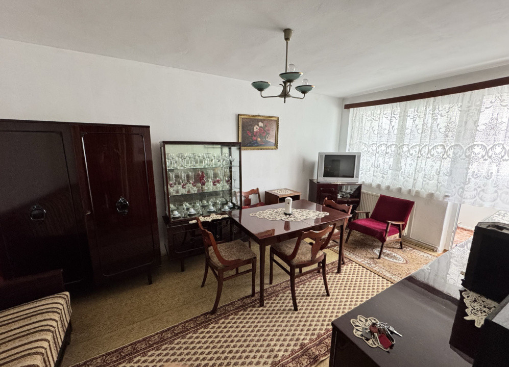 Apartament 2 camere de închiriat, Hipodrom 4, 58 mp utili + balcon 10 mp