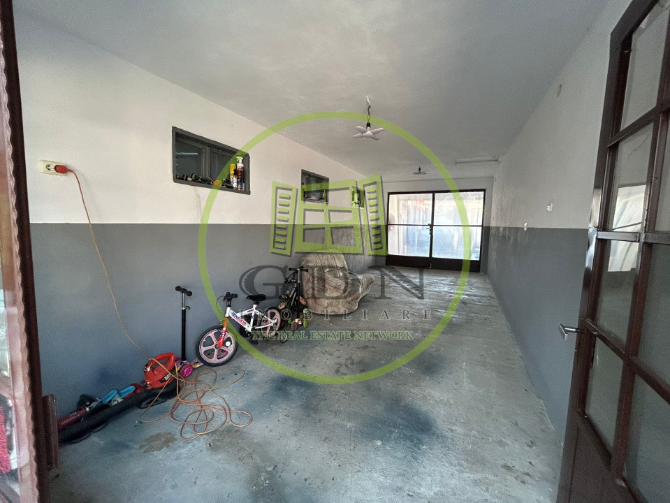 Casa plan parter, 600 mp, 200 mp utili, Romanesti