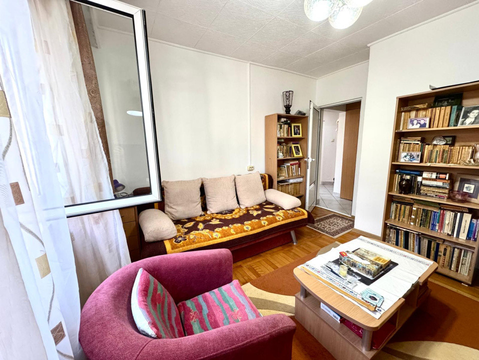 Apartament de vanzare - 2 camere  etaj 2 - Matei Basarab - decomandat si luminos