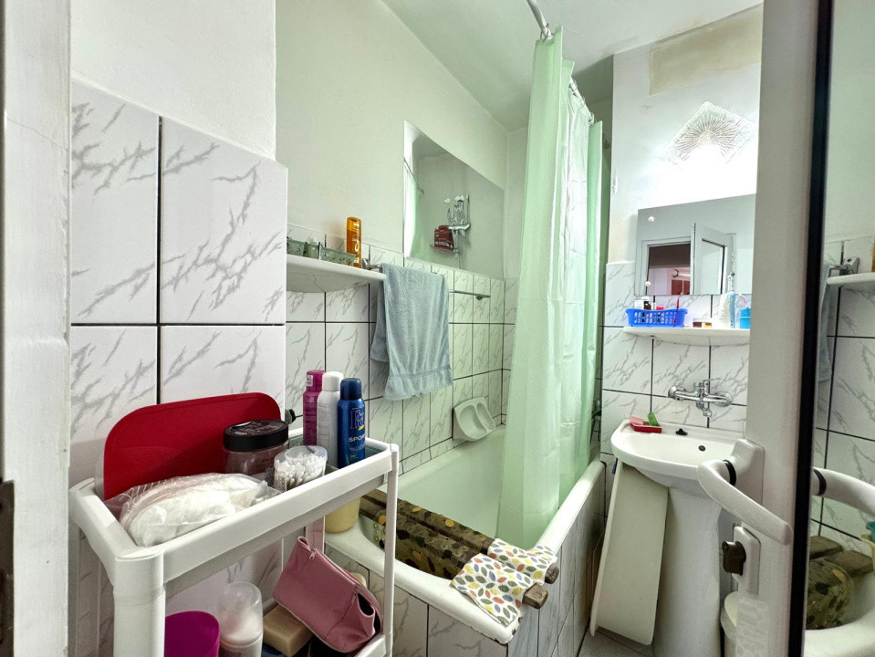 Apartament de vanzare - 2 camere  etaj 2 - Matei Basarab - decomandat si luminos