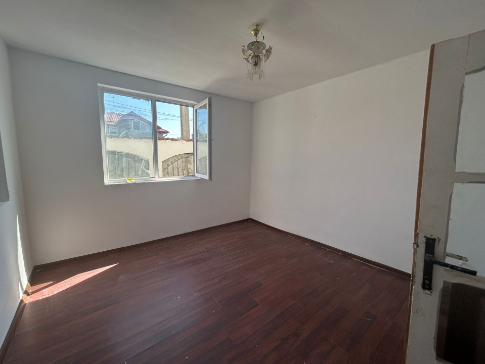 Casa P+1+M, 330 MP teren, 140 MP utili, Brestei 