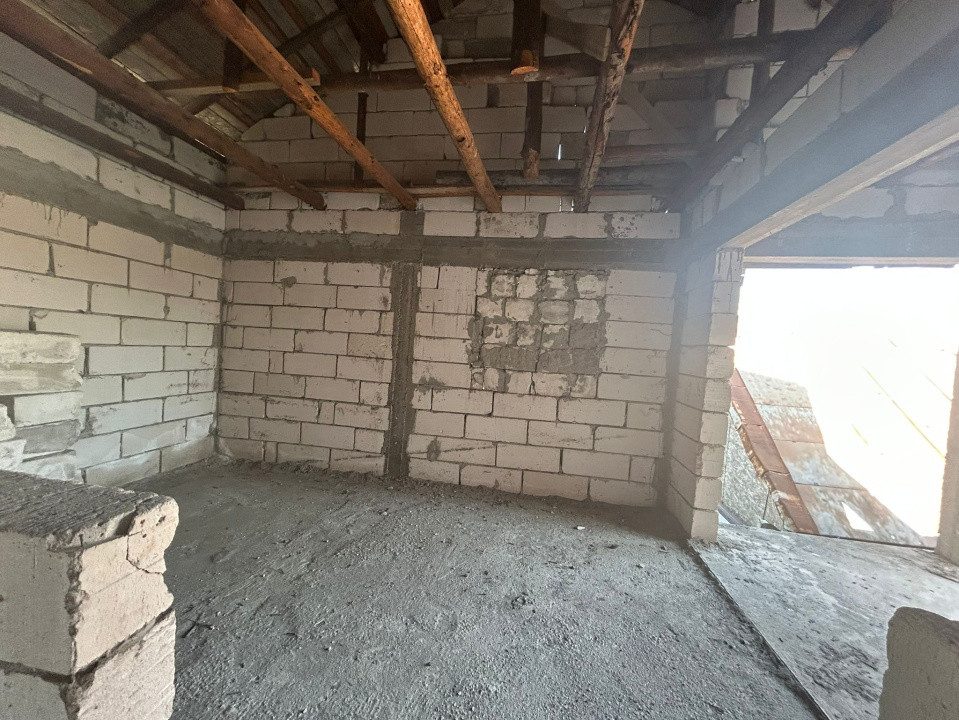 Casa P+1+M, 330 MP teren, 140 MP utili, Brestei 