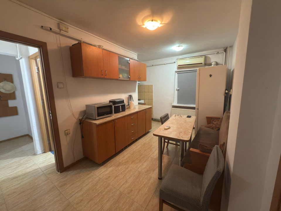Apartament 3 camere, 68.6mp, Cartier 1 Mai, Zona Spital nr.1 