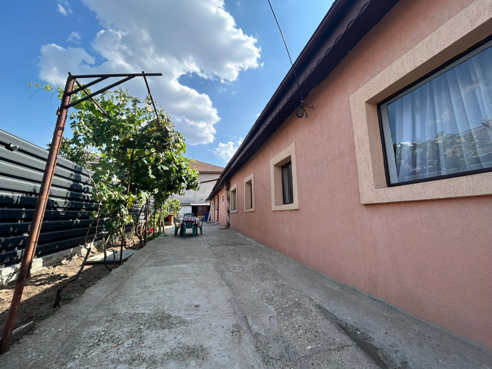 Casa plan parter, 360 mp, 49 mp utili