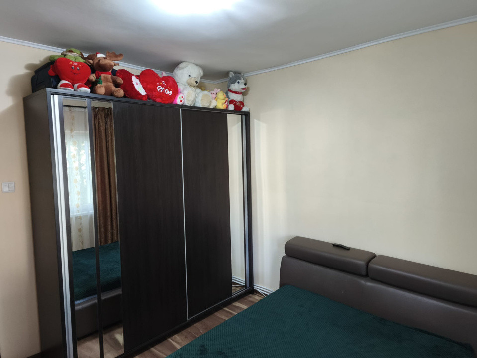 APARTAMENT DE VANZARE, 2 CAM, ET 3/4
