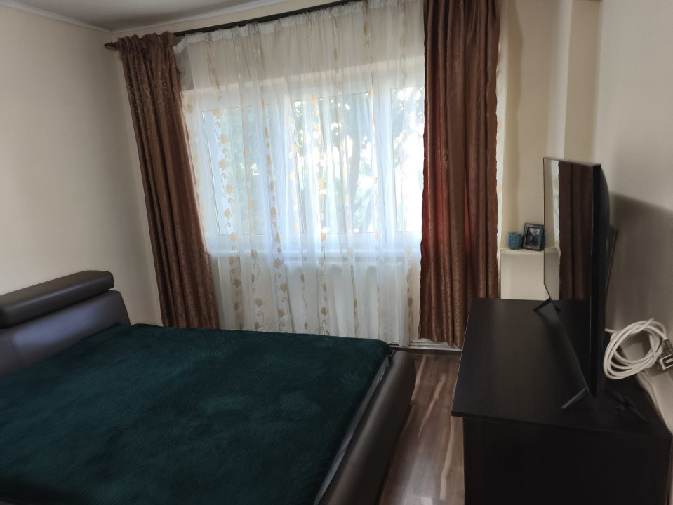 APARTAMENT DE VANZARE, 2 CAM, ET 3/4