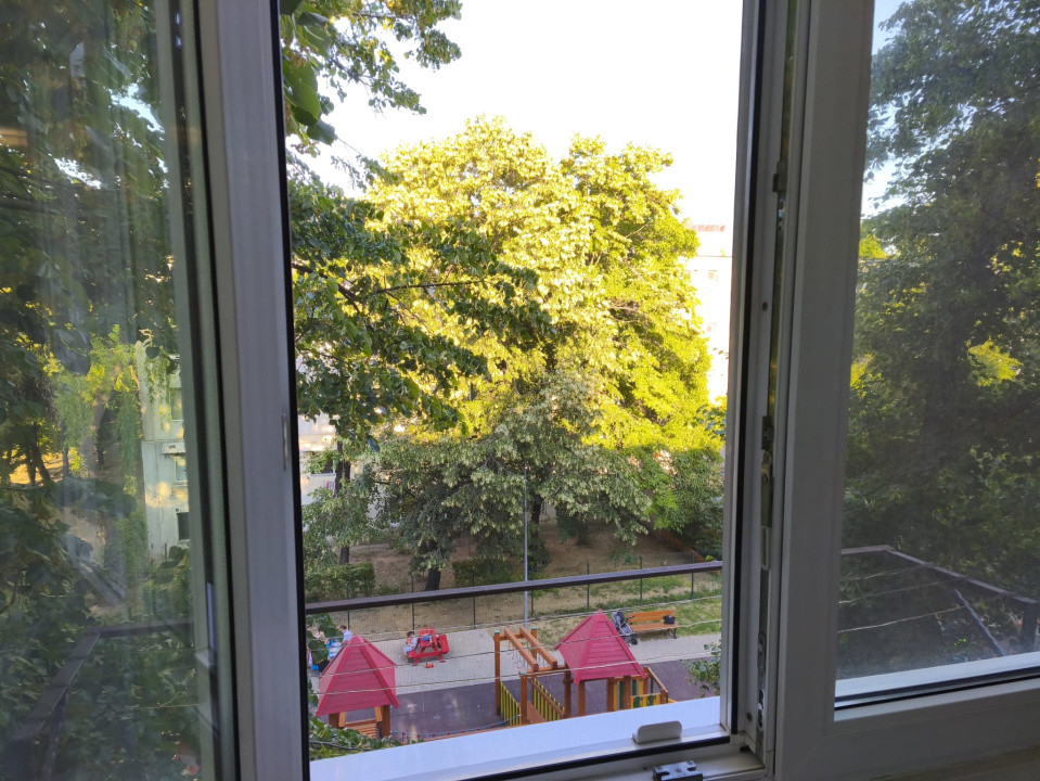 APARTAMENT DE VANZARE, 2 CAM, ET 3/4