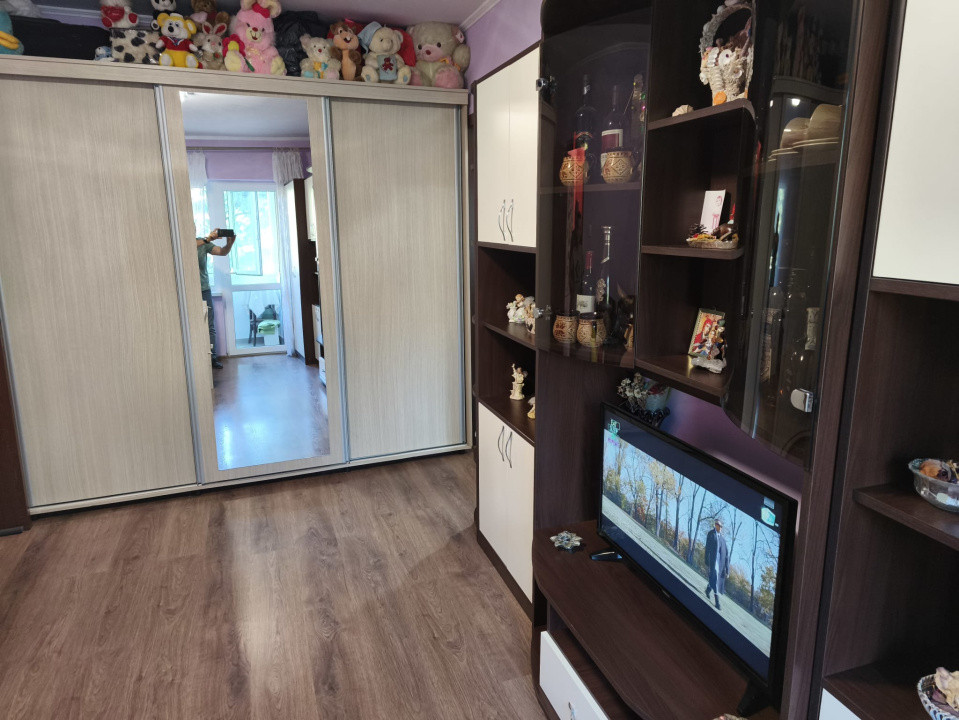 APARTAMENT DE VANZARE, 2 CAM, ET 3/4