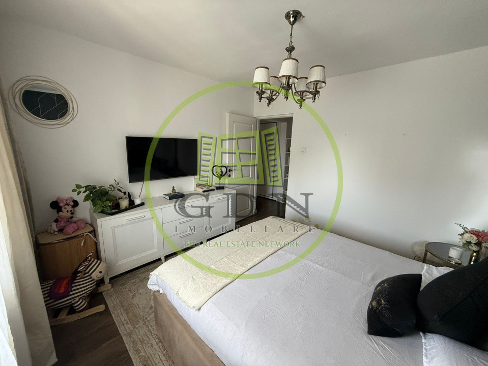 Apartament 3 camere decomandat, 67mp, Craiovita Noua, zona Orizont.