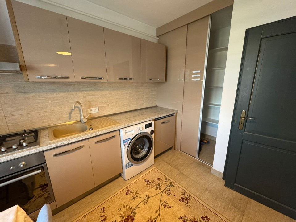 Apartament, 2 camere, decomandat,  64 mp, Centru , Zona Campia Islaz