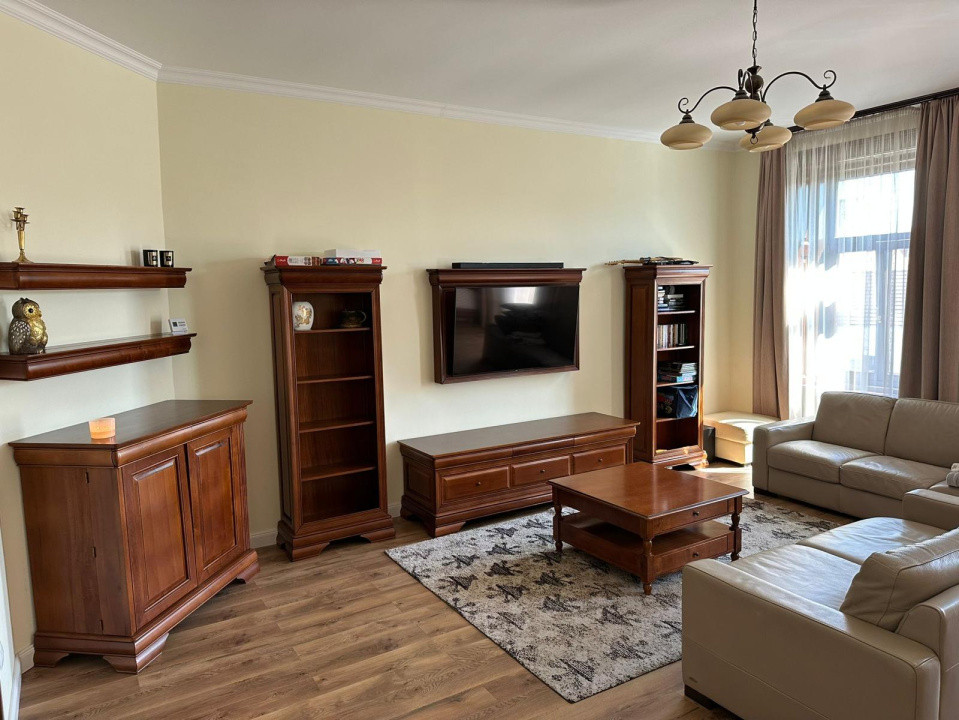 Casă de vânzare! Super pret - Reghin zona centrală.