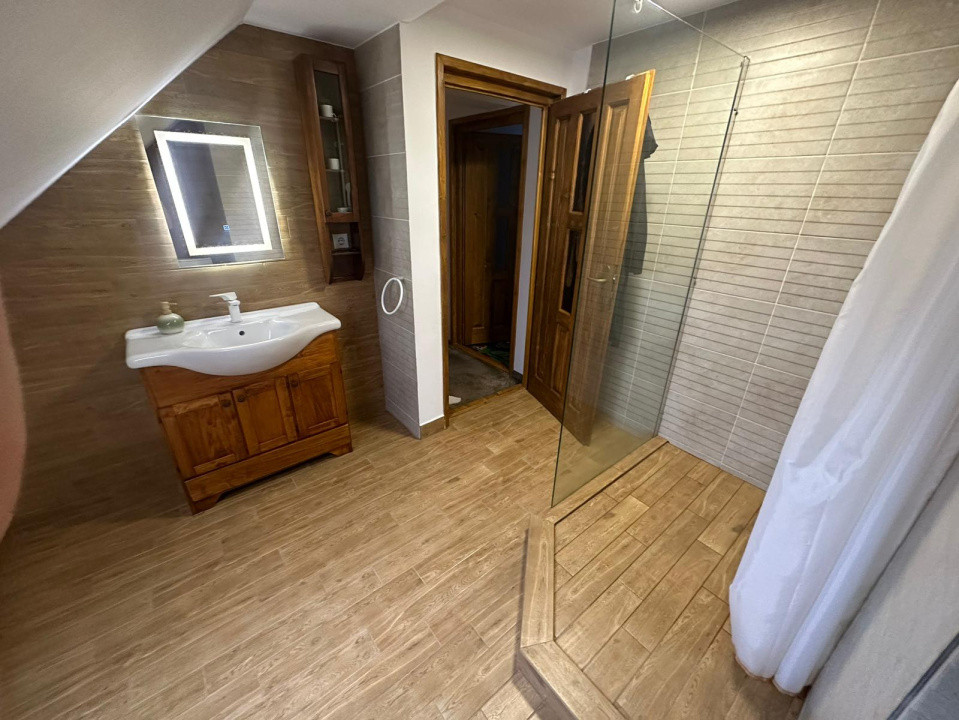 Casă de vânzare! Super pret - Reghin zona centrală.