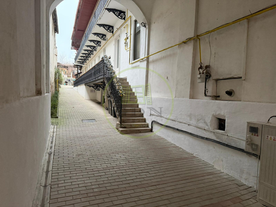 Casă de vânzare! Super pret - Reghin zona centrală.
