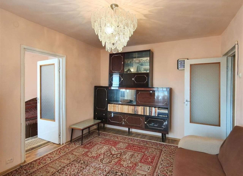 Apartament de închiriat - 2 camere, 48mp utili, zona Cireşica