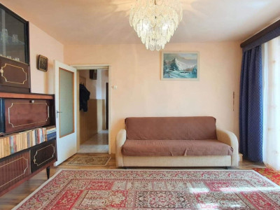 Apartament de închiriat - 2 camere, 48mp utili, zona Cireşica