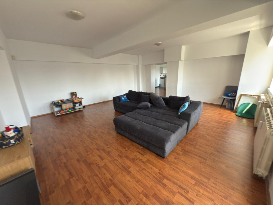 Apartament 4 camere, decomandat, 158 mp, Piata Centrala
