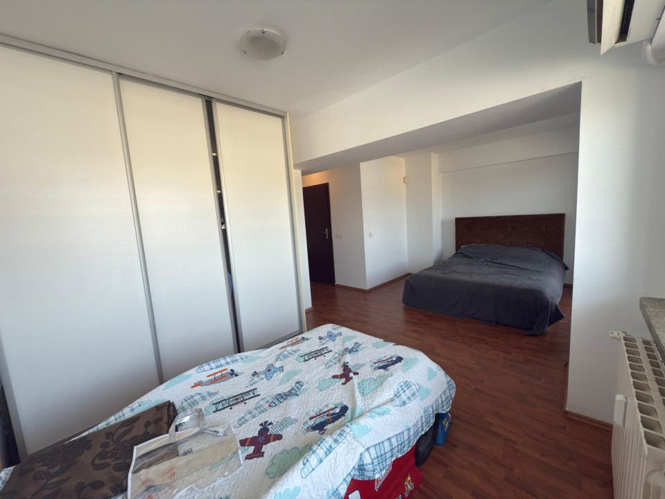 Apartament 4 camere, decomandat, 158 mp, Piata Centrala