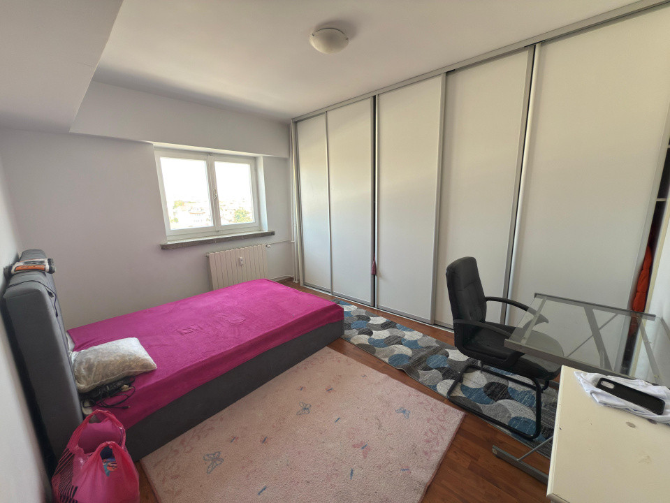 Apartament 4 camere, decomandat, 158 mp, Piata Centrala