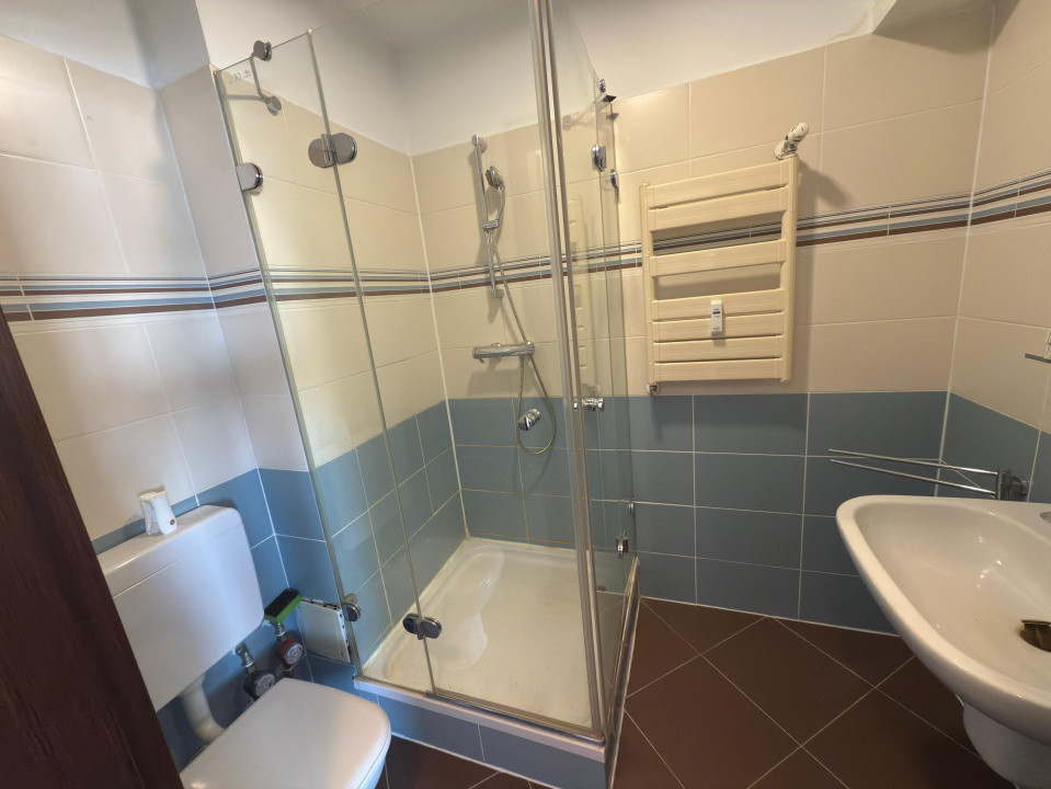 Apartament 4 camere, decomandat, 158 mp, Piata Centrala