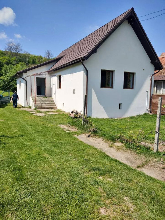 🏡 Casă de vânzare în Hamba | 10 min de Sibiu | teren 2173 mp