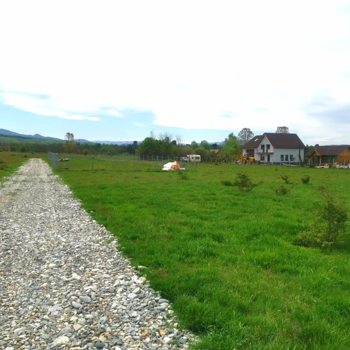 Teren extravilan  de vânzare | 8000 mp|- Valea Avrigului 