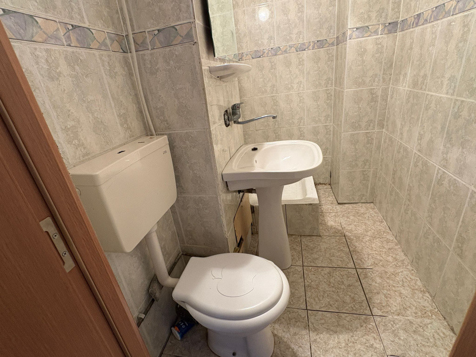 Apartament 4 camere , decomandat, 85 mp,  cartier 1MAI, Centru Multifunctional