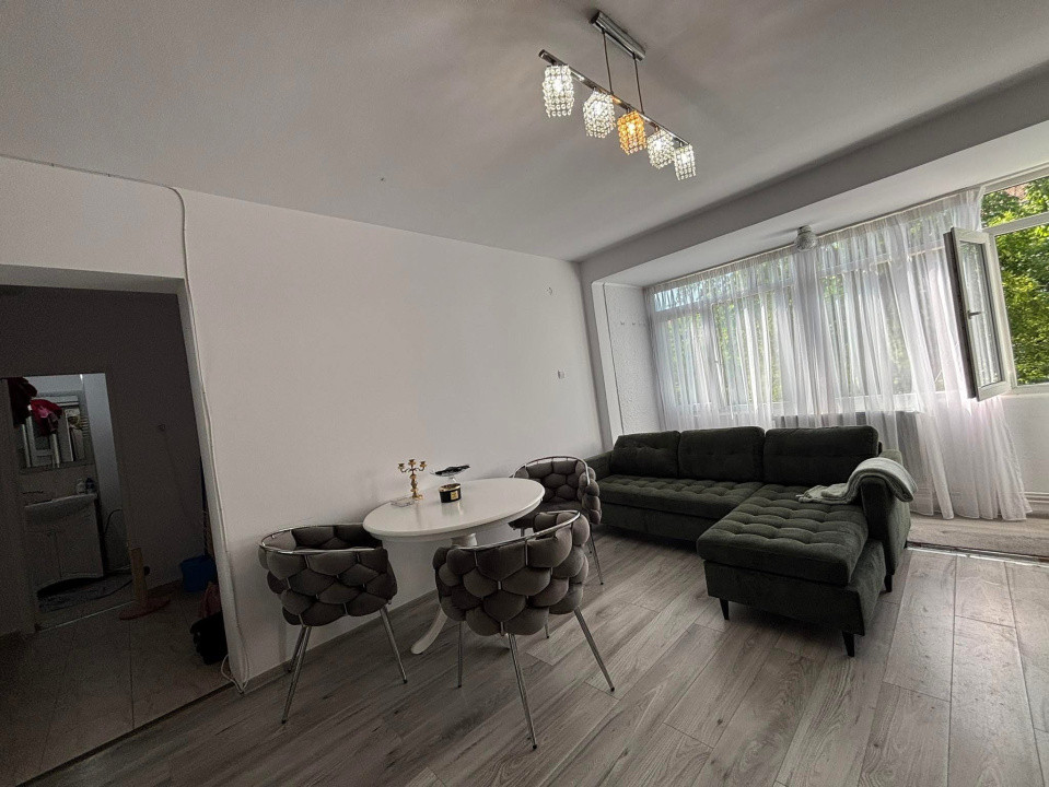 Apartament 3 camere de inchiriat, central