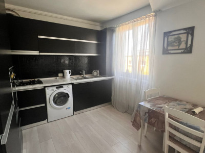 CHIRIE Apartament 3 camere Centrul Civic - Cec Bank 