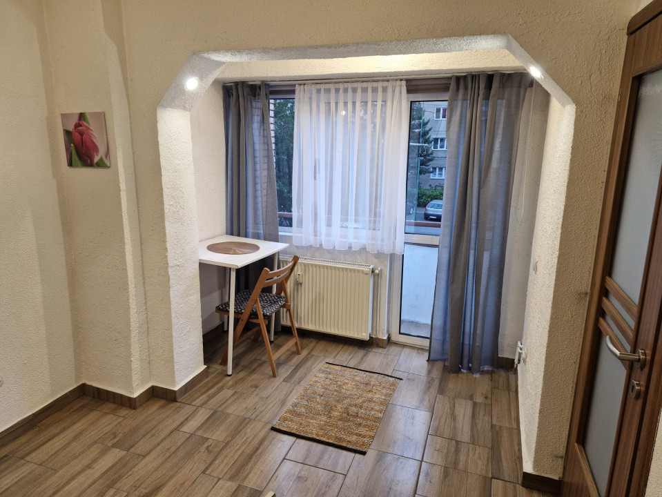 CHIRIE Garsoniera - Str. Toamnei 
