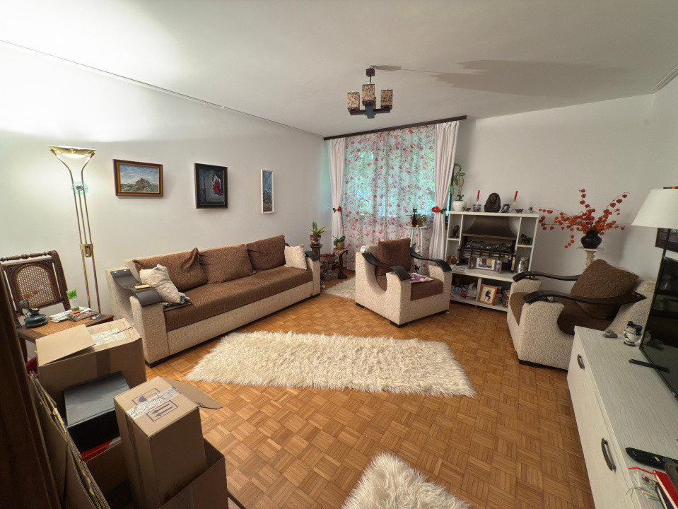 Apartament 3 camere, 68 mp, cartier Rovine, Zona Spital Clinic Neuropsihiatrie