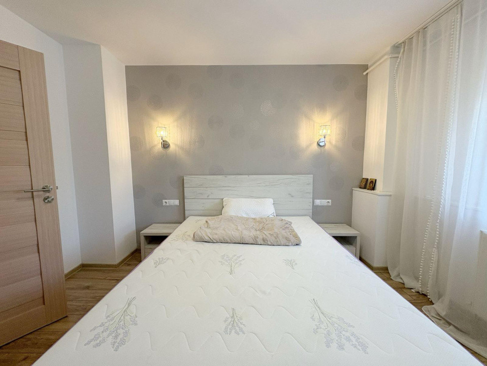 Apartament cu 3 camere zona Vasile Alecsandri