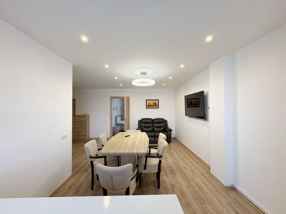 Apartament cu 3 camere zona Vasile Alecsandri