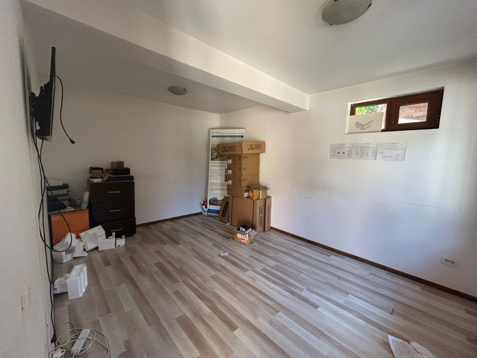 Casa plan parter, 300 MP, 130 MP utili, zona Central