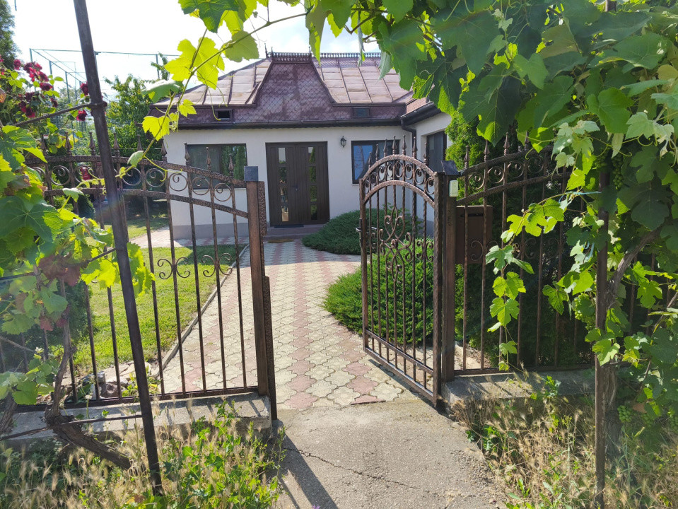 Casa de inchiriat