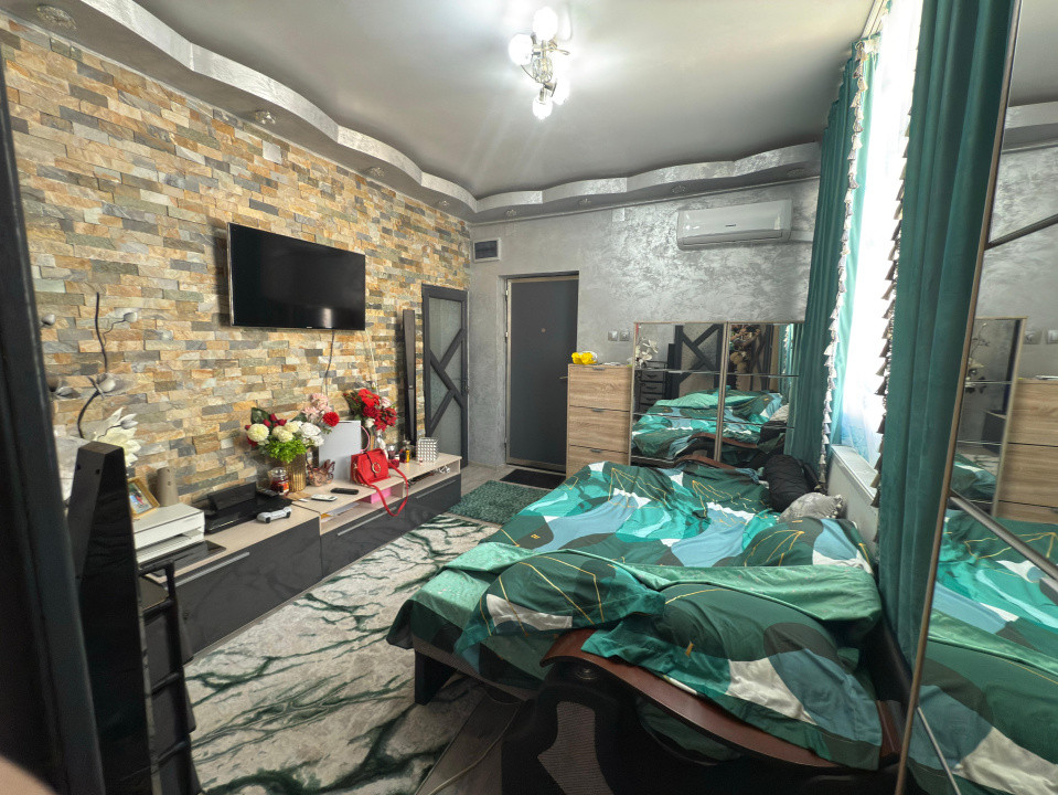 Apartament 2 camere, 42 mp , Central , zona Cimpia Islaz