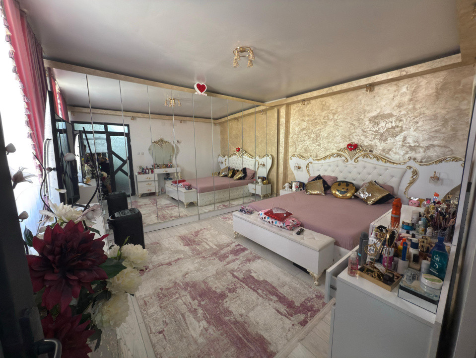 Apartament 2 camere, 42 mp , Central , zona Cimpia Islaz