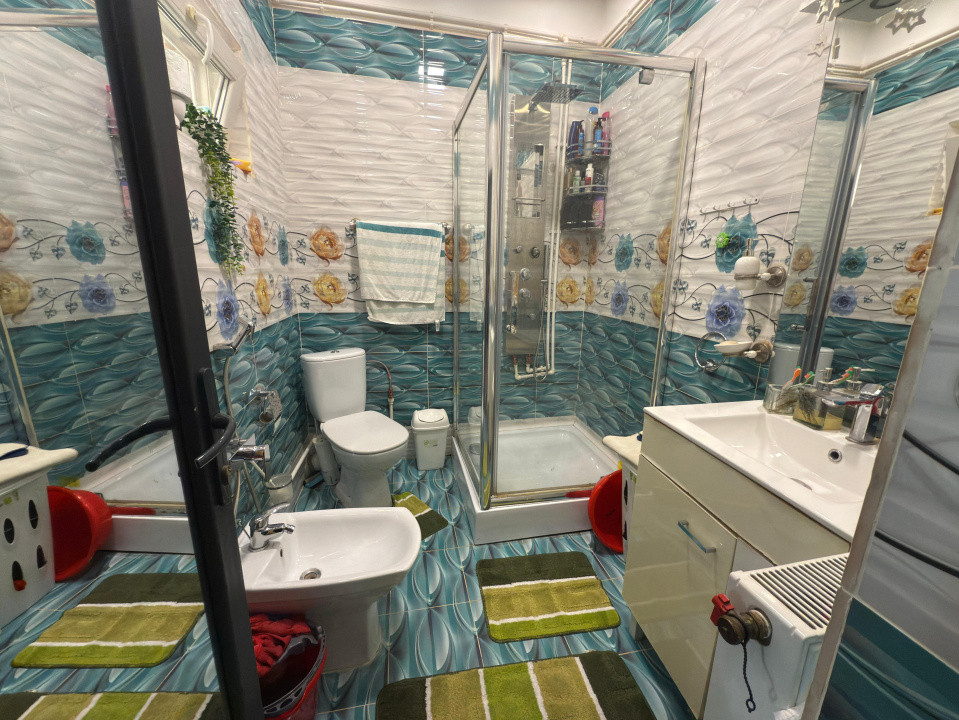 Apartament 2 camere, 42 mp , Central , zona Cimpia Islaz