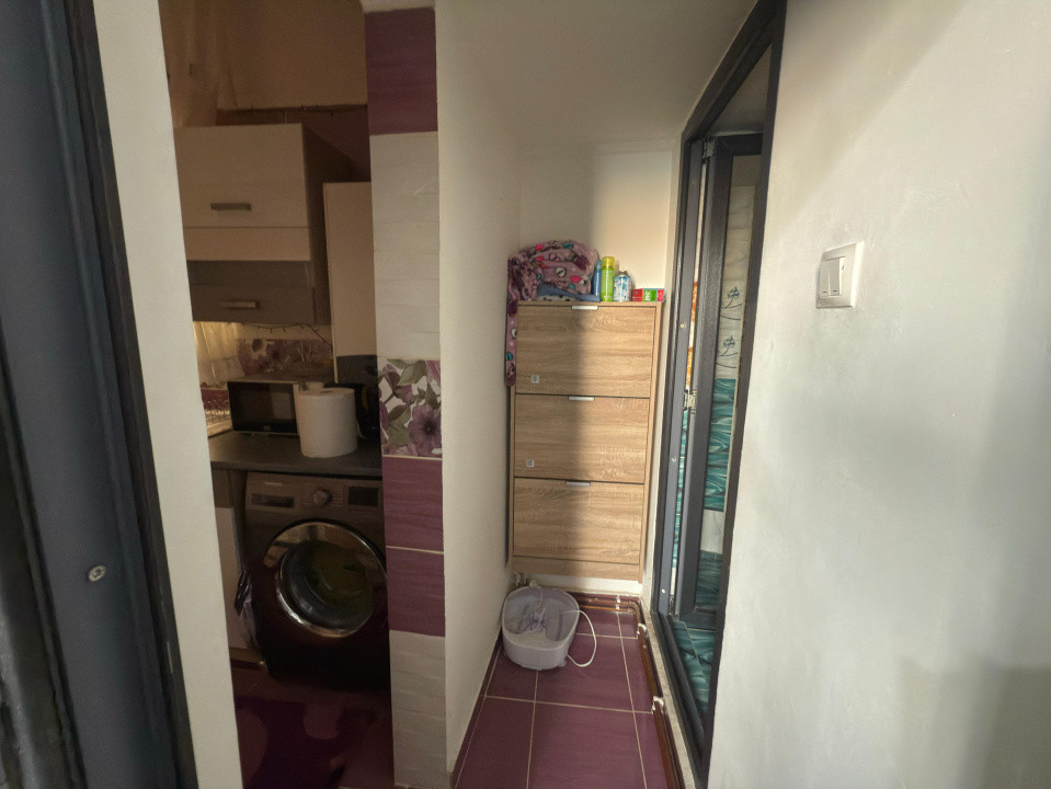 Apartament 2 camere, 42 mp , Central , zona Cimpia Islaz