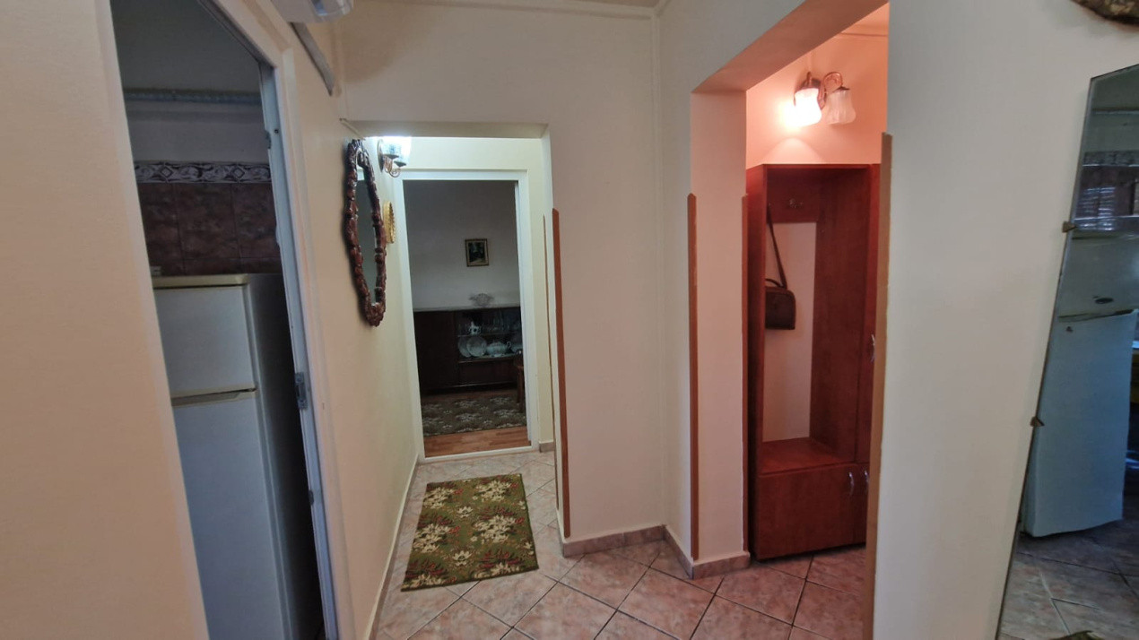 Apartament 2 camere, decomandat, 57mp, cartier 1 mai, zona Confectii