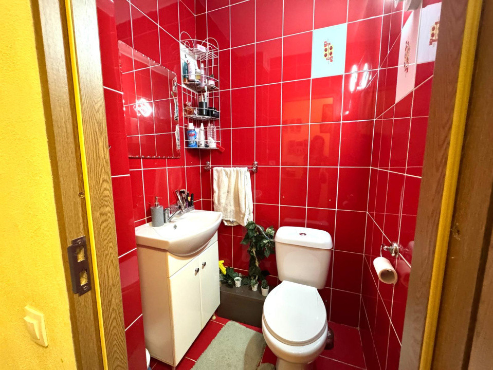 Apartament de vanzare - 3 camere decomandate - strada Garii zona Penny