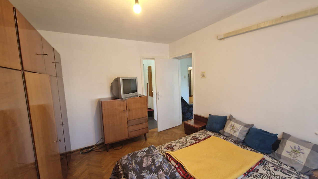 Apartament 2 camere, circular, 52mp, cartier Rovine, zona Dezrobirii