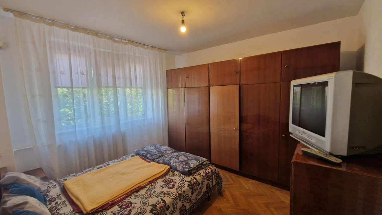 Apartament 2 camere, circular, 52mp, cartier Rovine, zona Dezrobirii