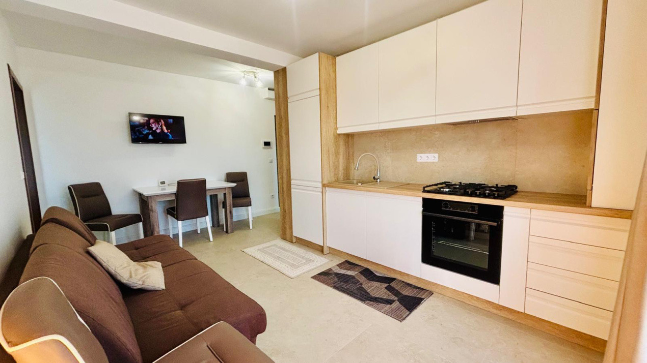 Chirie apartament 2 camere bloc nou