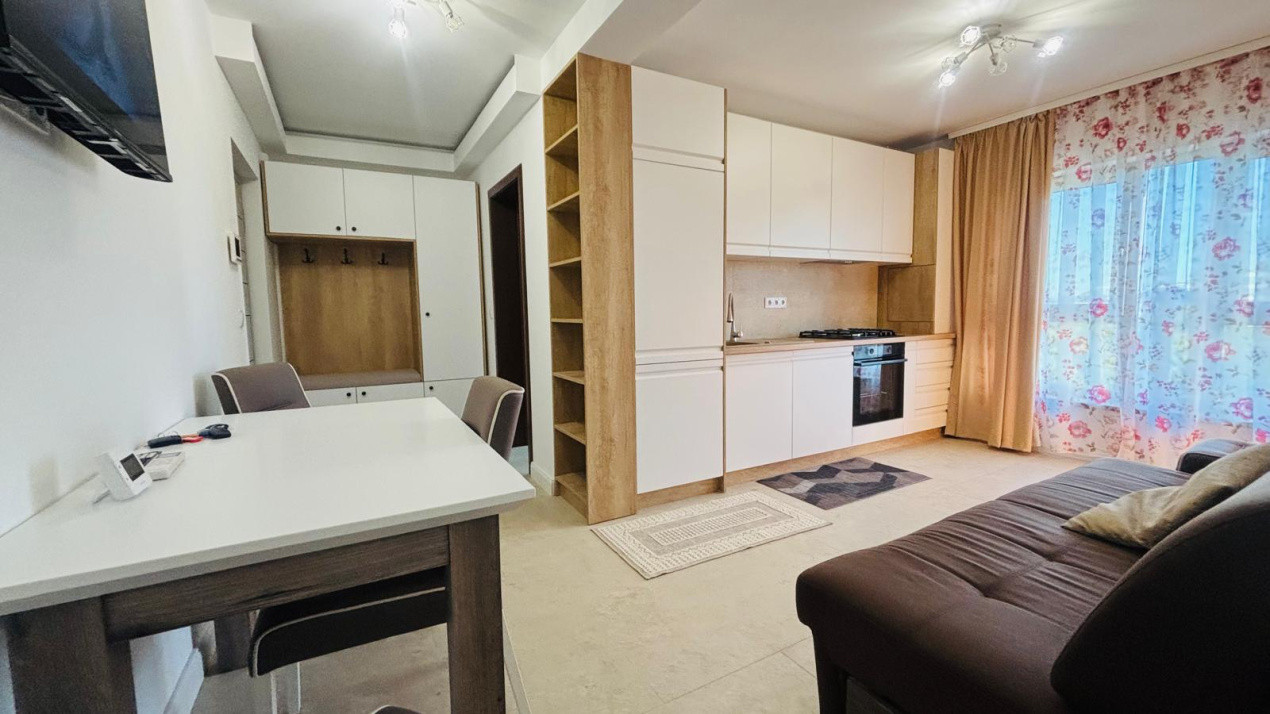 Chirie apartament 2 camere bloc nou