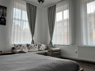 Apartament 1 cameră de închiriat – Orasul de Jos, la 3 minute de Piața Mare