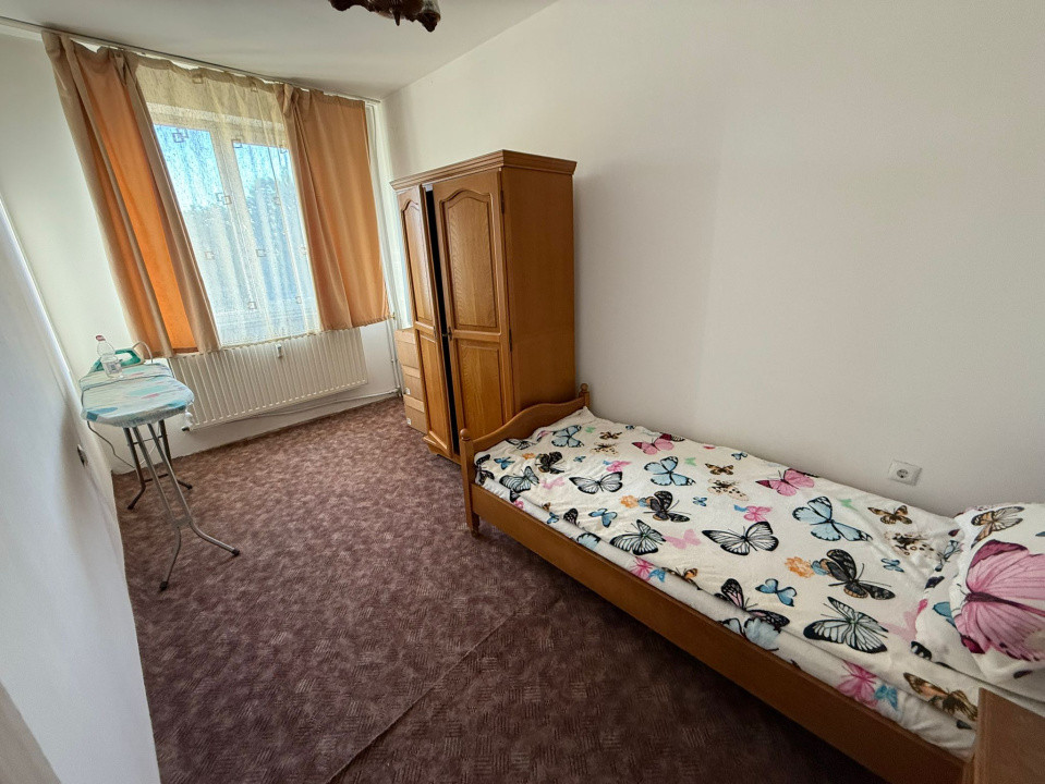Apartament 3 camere semidecomandat, 56mp, etajul 2, zona Gradina Botanica. 