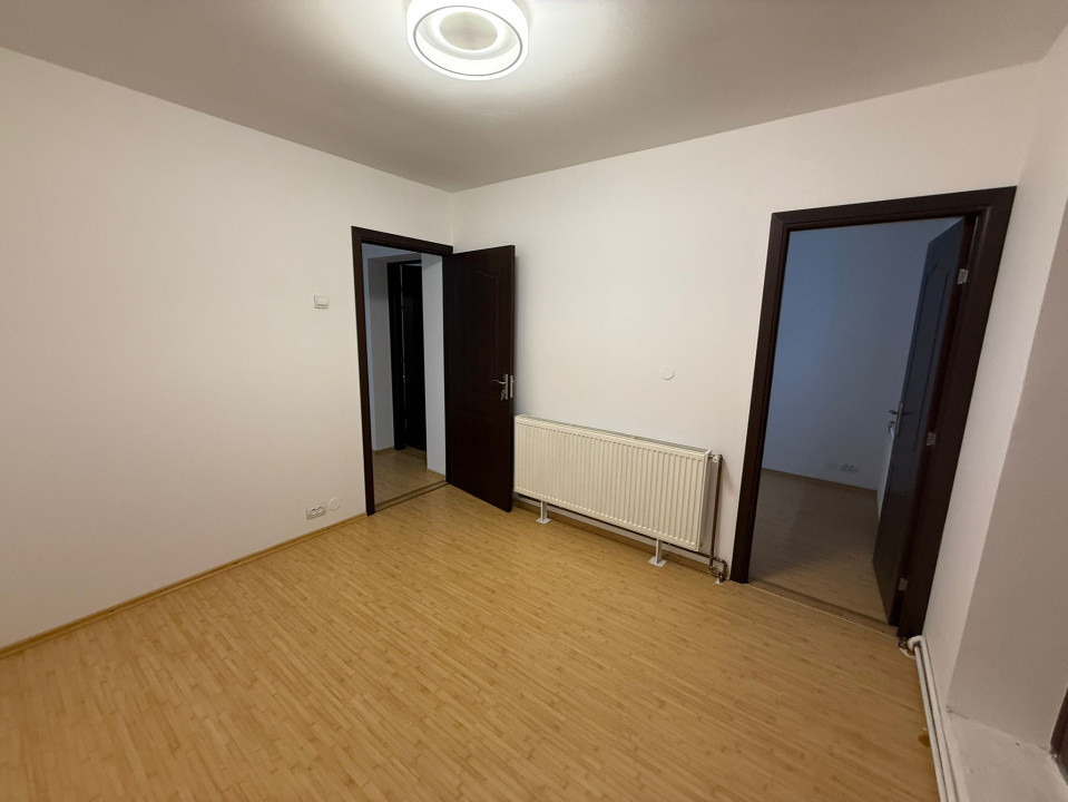 Casa, P+1, 130 mp utili, 261 mp teren, cartier Rovine, zona Frigorifer 