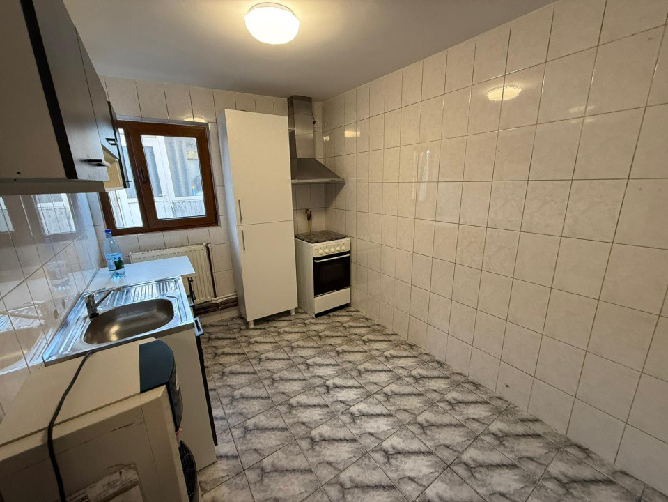 Casa, P+1, 130 mp utili, 261 mp teren, cartier Rovine, zona Frigorifer 