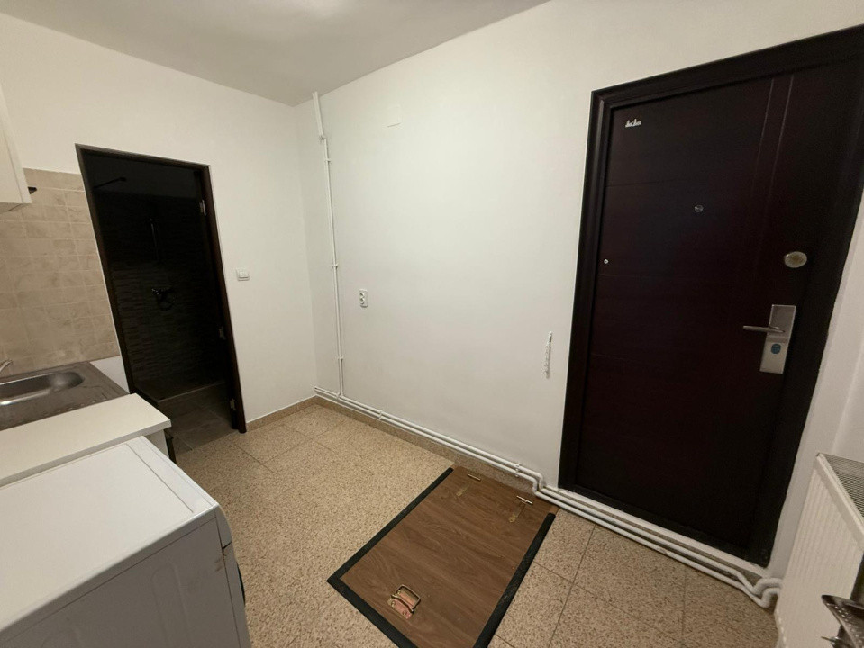 Casa, P+1, 130 mp utili, 261 mp teren, cartier Rovine, zona Frigorifer 