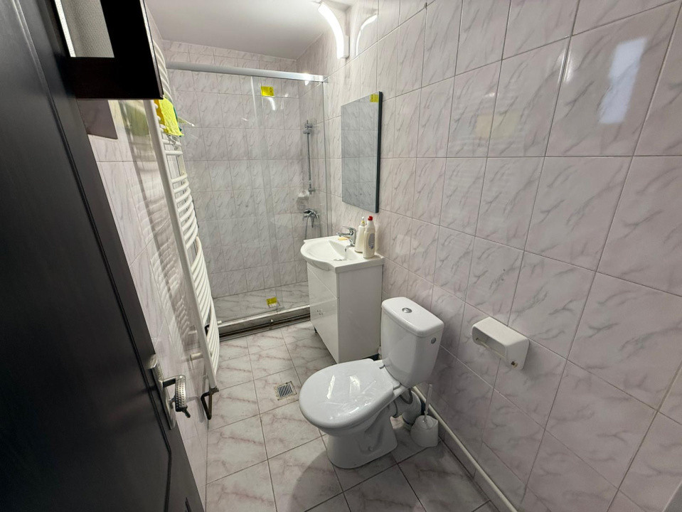 Casa, P+1, 130 mp utili, 261 mp teren, cartier Rovine, zona Frigorifer 